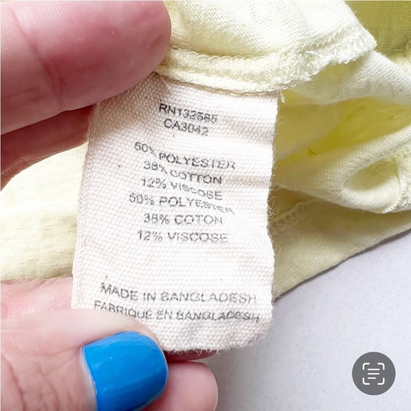 2/25 Grey State Apparel Joy Top Shirt Flutter Sleeve Yellow size 2 M 8 10 - Picture 5 of 6